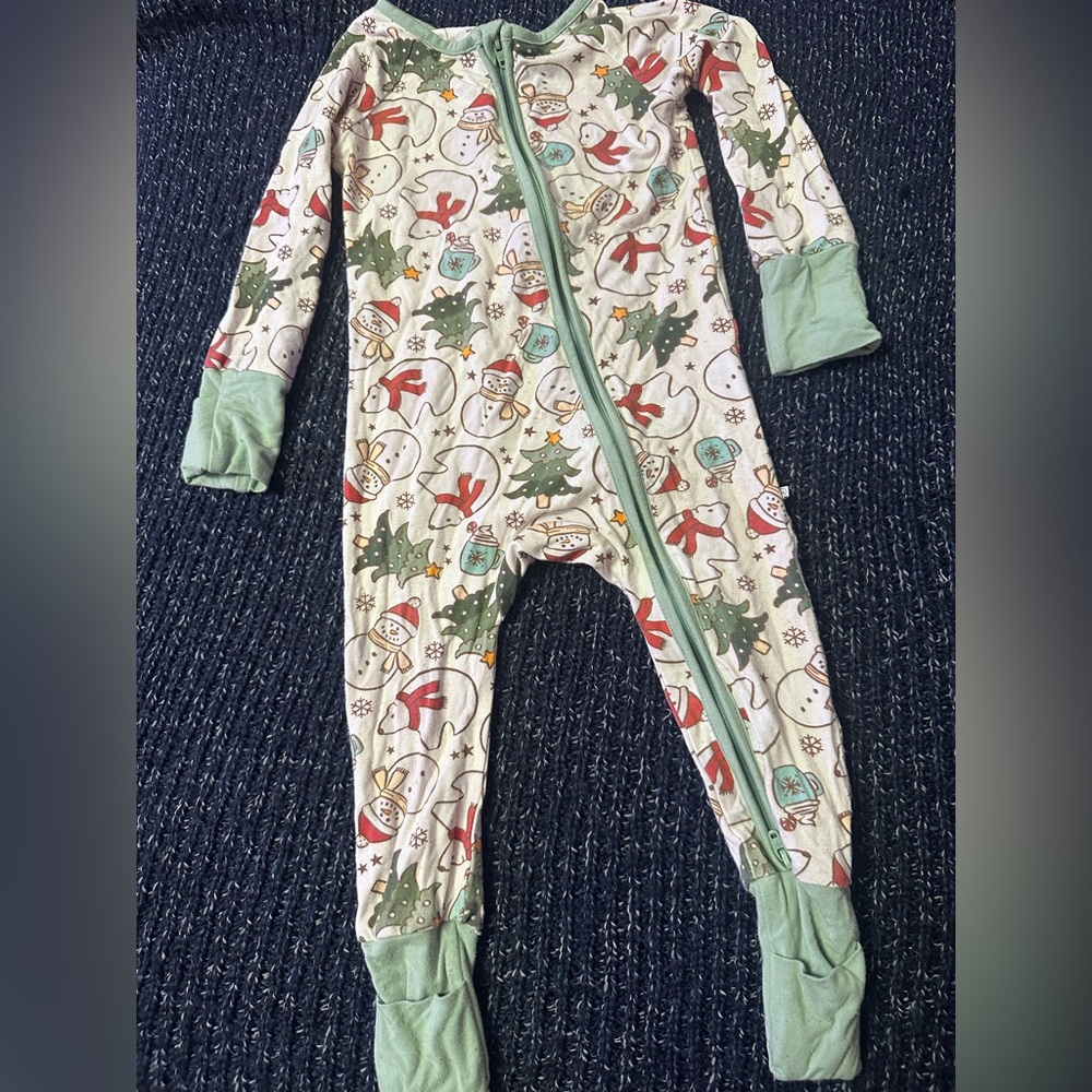 Caden Lane 6–12M Bamboo Holiday Zipper Sleeper Polar Bear Print